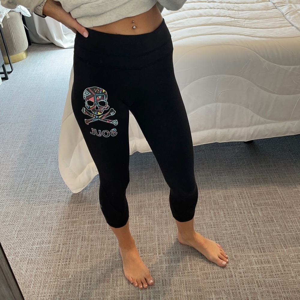 Lululemon x Soulcycle Run Inspire 23” cropped leggings - Size 4